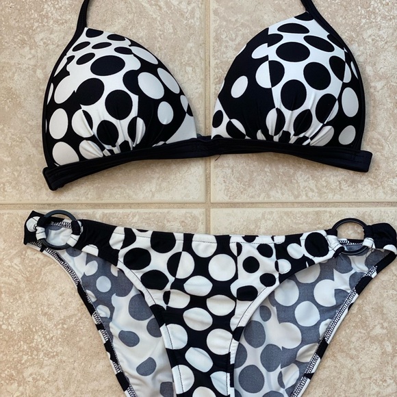 NWOT VENUS BIKINI - Picture 3 of 5